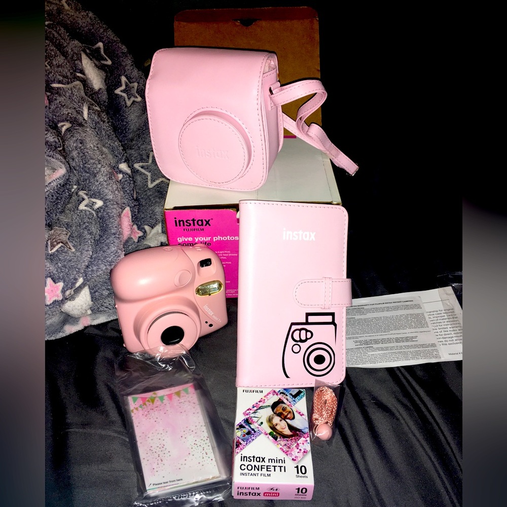 Fujifilm Instax mini 7+ bundle